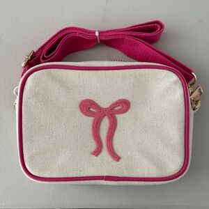 🆕 🎀 Pink and cream Bow Accent crossbody Bag